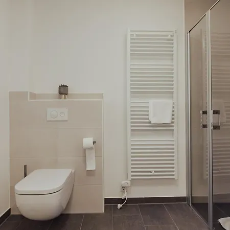 Sturmmoewe Erdgeschoss * הוקזיל